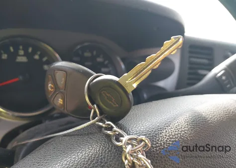 2010 Chevrolet Silverado 1500 Lt from USA, damaged, VIN 1GCSKSE35AZ298883